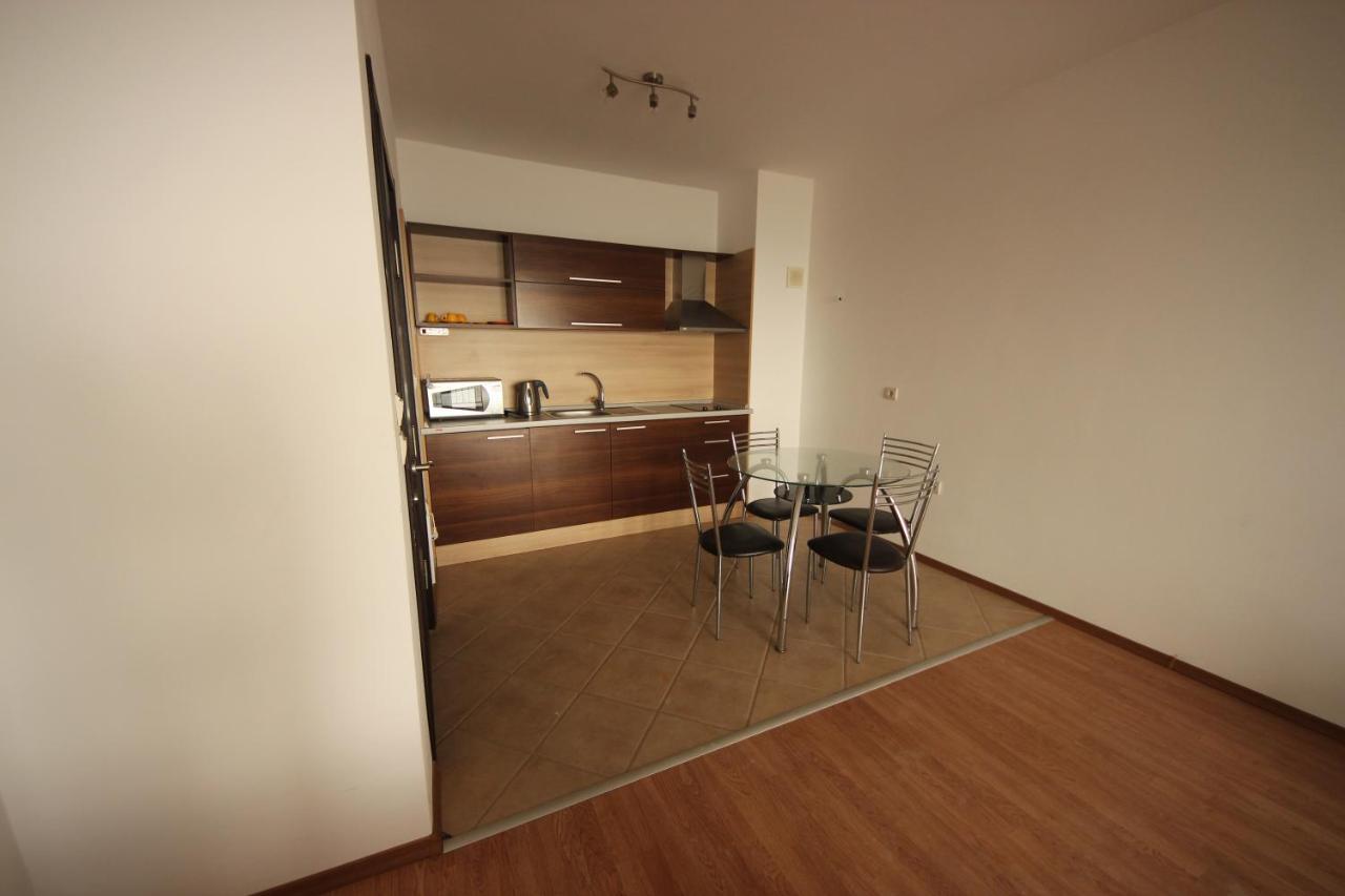 Menada Rocamar Apartments Tsarevo Exterior foto