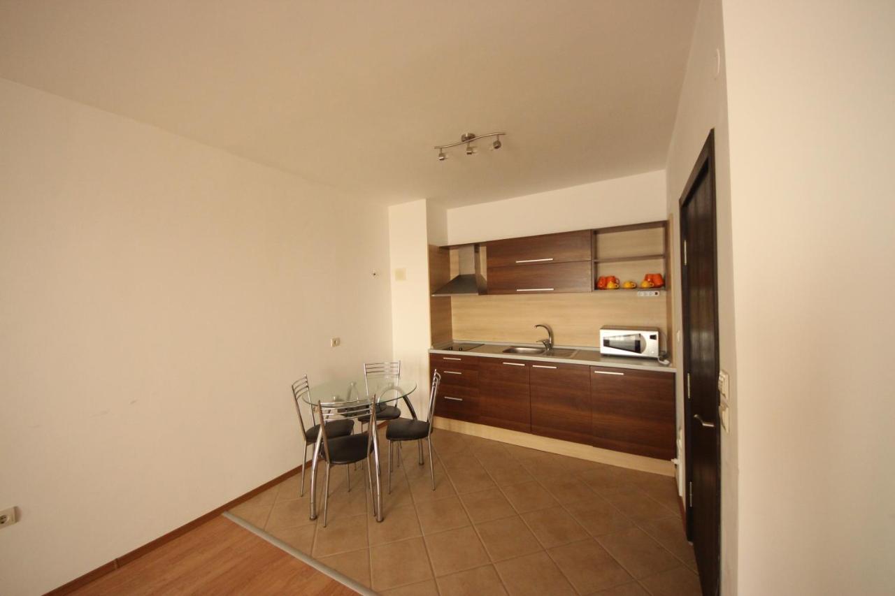 Menada Rocamar Apartments Tsarevo Exterior foto